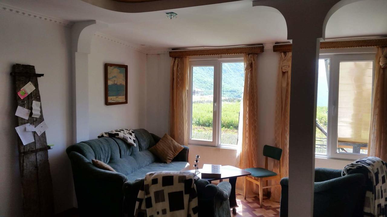 Guesthouse Angelina Ušguli Exteriér fotografie